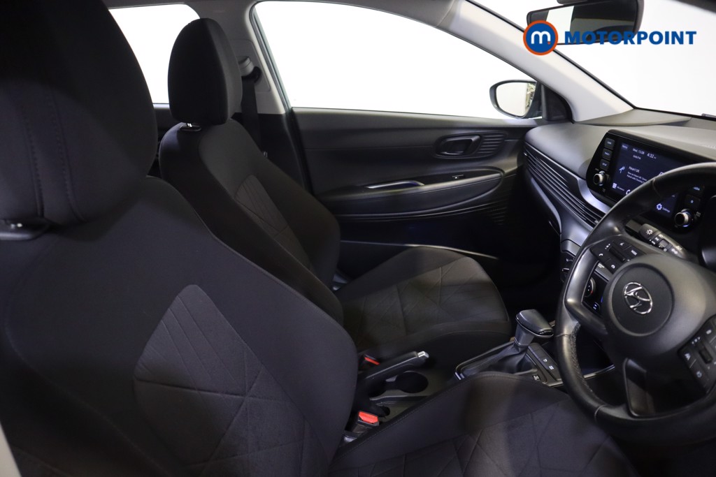 Hyundai Bayon Se Connect Automatic Petrol-Electric Hybrid SUV - Stock Number (1565770) - 13th supplementary image