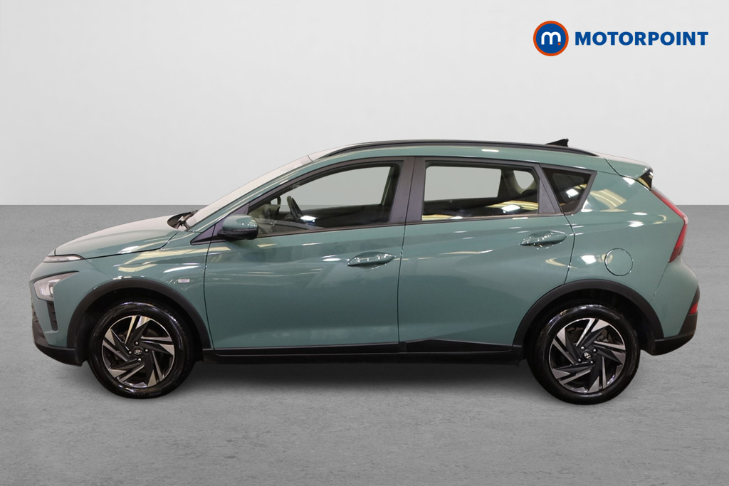 Hyundai Bayon Se Connect Automatic Petrol-Electric Hybrid SUV - Stock Number (1565770) - Passenger side