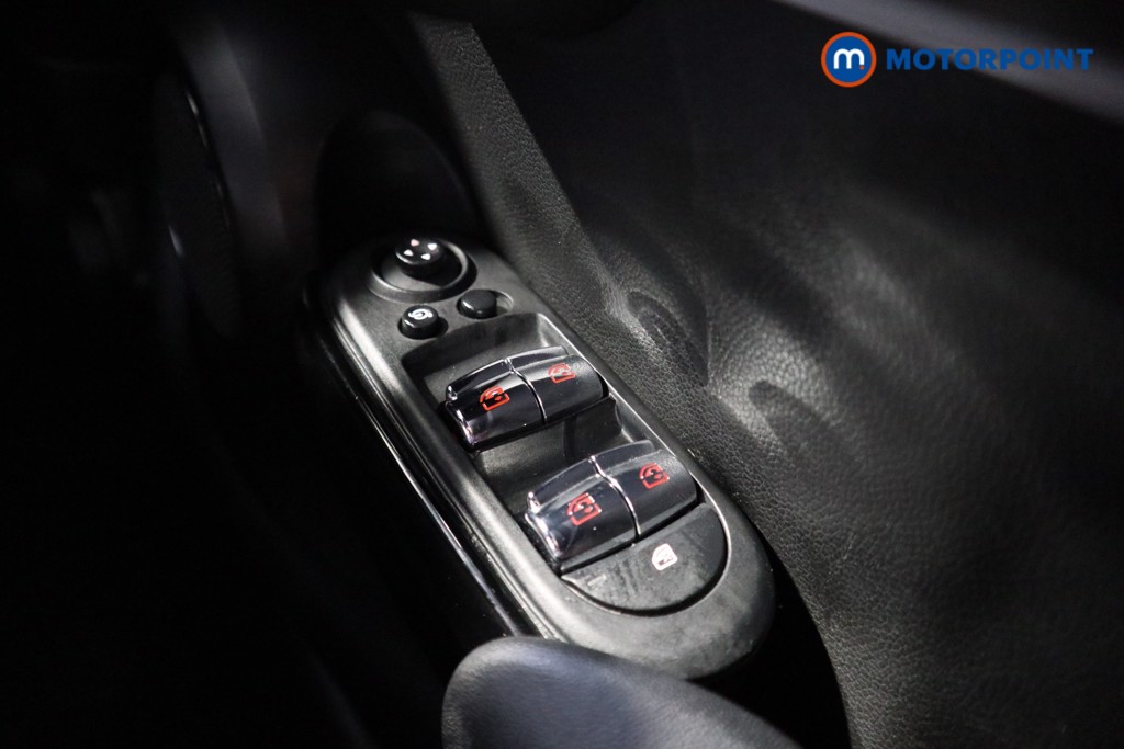 Mini Hatchback Cooper S Exclusive Automatic Petrol Hatchback - Stock Number (1565785) - 6th supplementary image