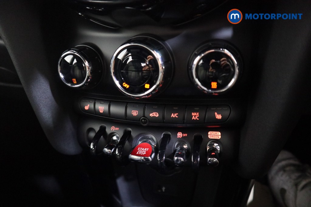 Mini Hatchback Cooper S Exclusive Automatic Petrol Hatchback - Stock Number (1565785) - 8th supplementary image
