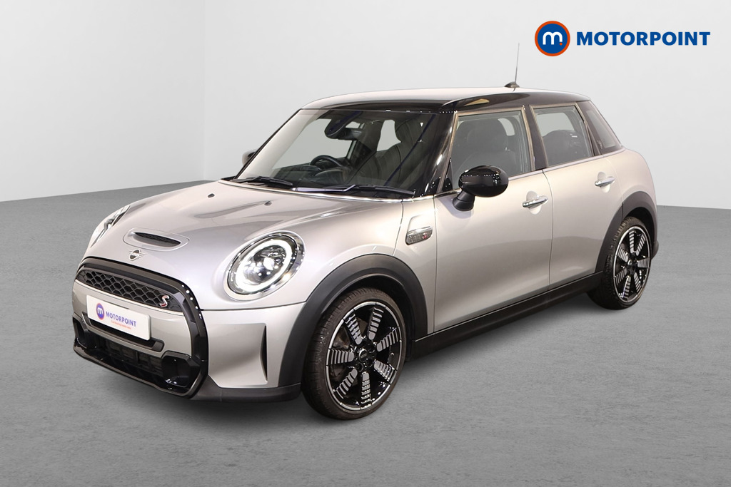 Mini Hatchback Cooper S Exclusive Automatic Petrol Hatchback - Stock Number (1565785) - Passenger side front corner