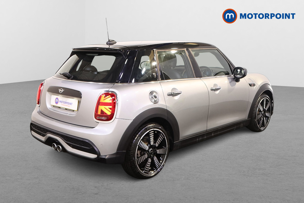 Mini Hatchback Cooper S Exclusive Automatic Petrol Hatchback - Stock Number (1565785) - Drivers side rear corner