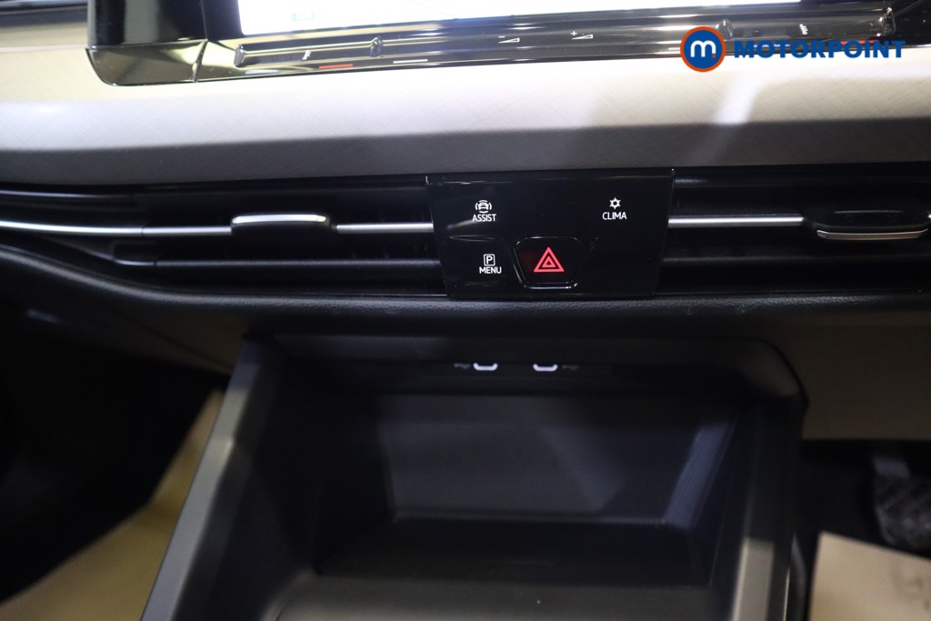 Volkswagen Golf Life Manual Petrol Hatchback - Stock Number (1565849) - 5th supplementary image