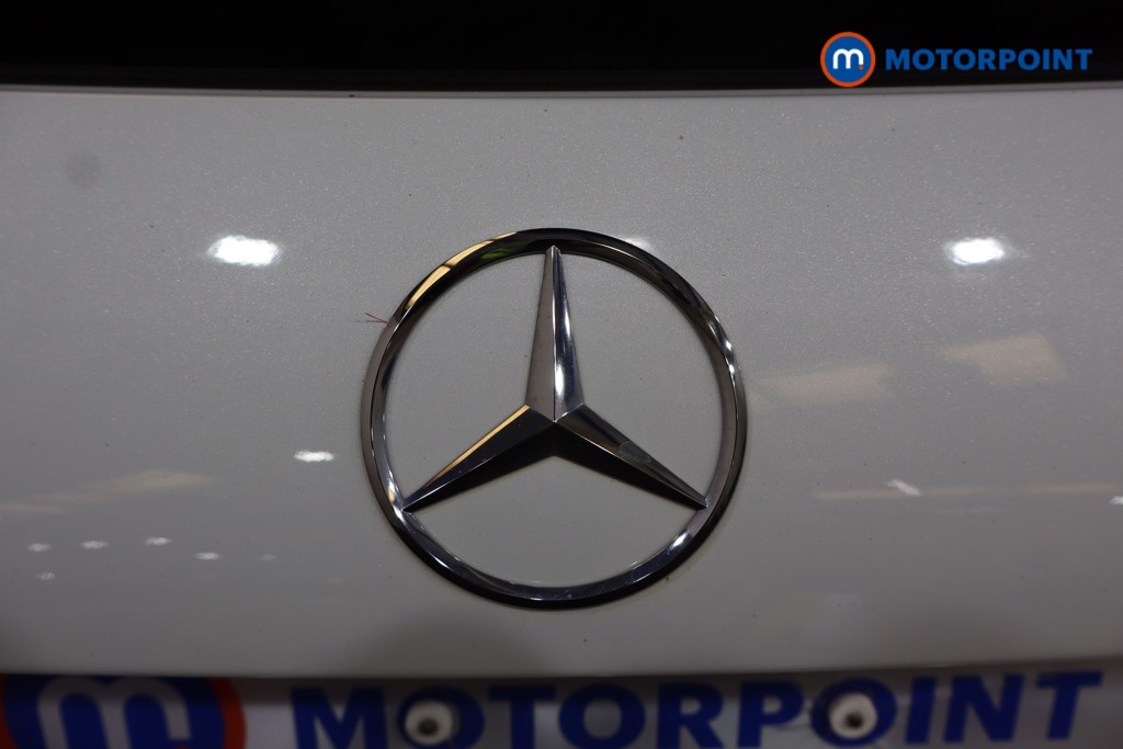 Mercedes-Benz A Class Amg Line Executive Edition Automatic Petrol Hatchback - Stock Number (1566012) - 32nd supplementary image