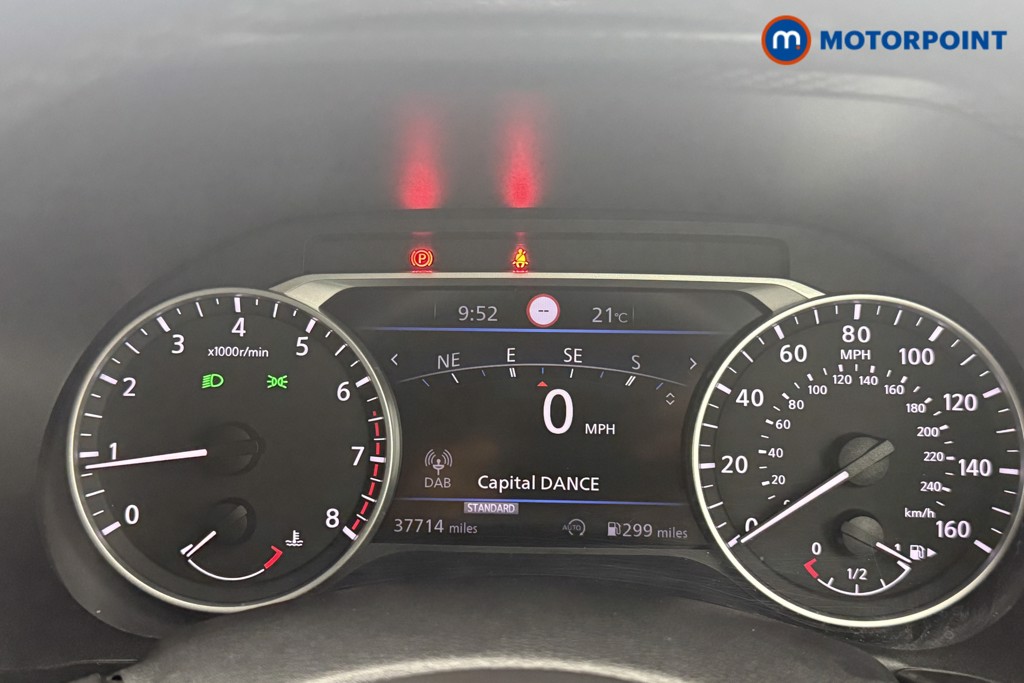 Nissan Juke N-Connecta Manual Petrol SUV - Stock Number (1566087) - 3rd supplementary image