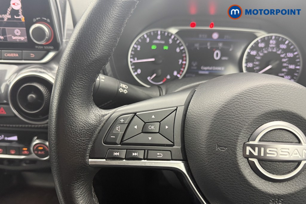 Nissan Juke N-Connecta Manual Petrol SUV - Stock Number (1566087) - 7th supplementary image