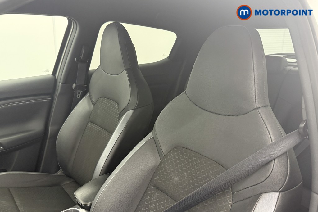 Nissan Juke N-Connecta Manual Petrol SUV - Stock Number (1566087) - 20th supplementary image