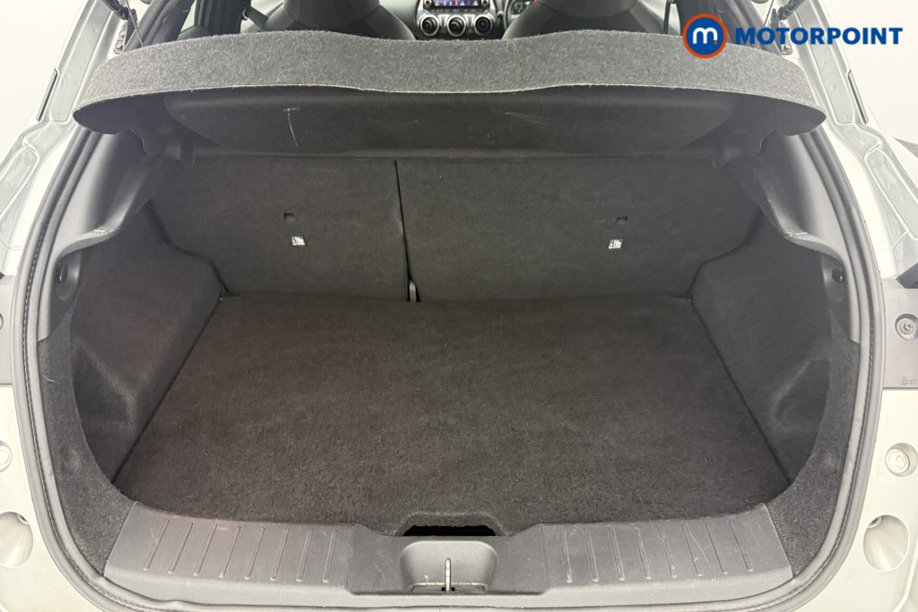 Nissan Juke N-Connecta Manual Petrol SUV - Stock Number (1566087) - 25th supplementary image