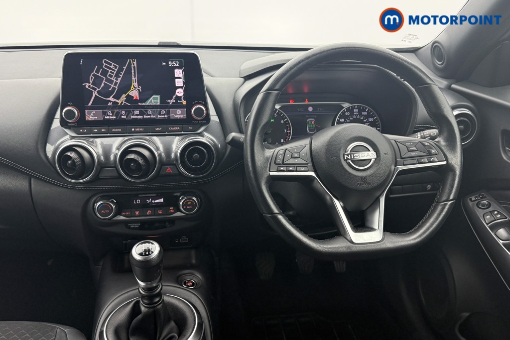 Nissan Juke N-Connecta Manual Petrol SUV - Stock Number (1566087) - 1st supplementary image