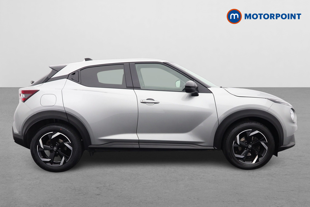 Nissan Juke N-Connecta Manual Petrol SUV - Stock Number (1566087) - Drivers side