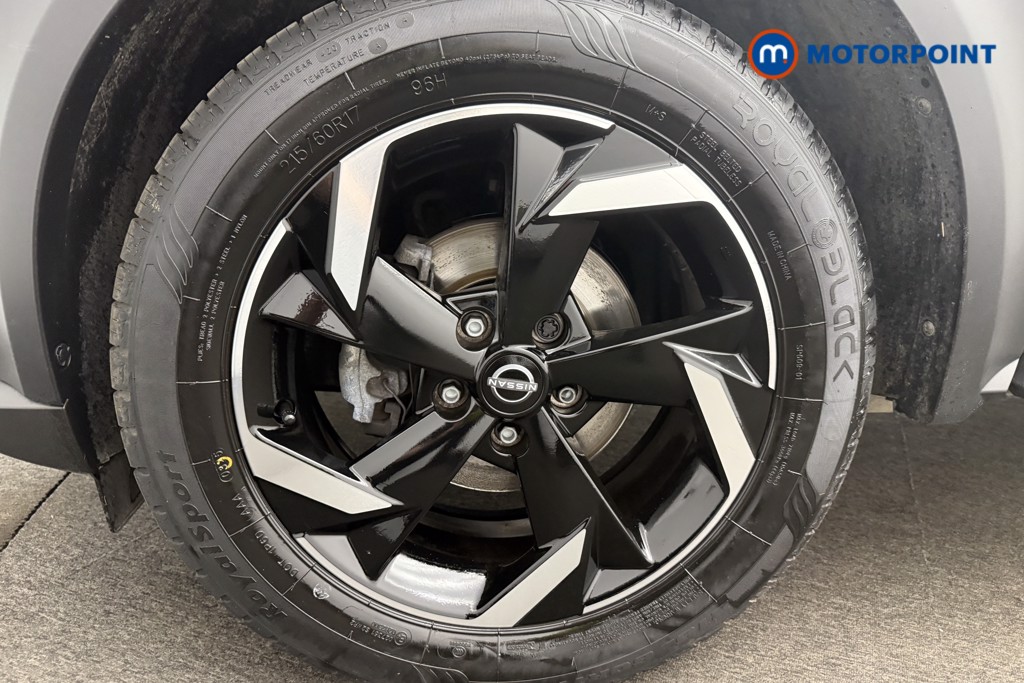 Nissan Juke N-Connecta Manual Petrol SUV - Stock Number (1566093) - 12th supplementary image