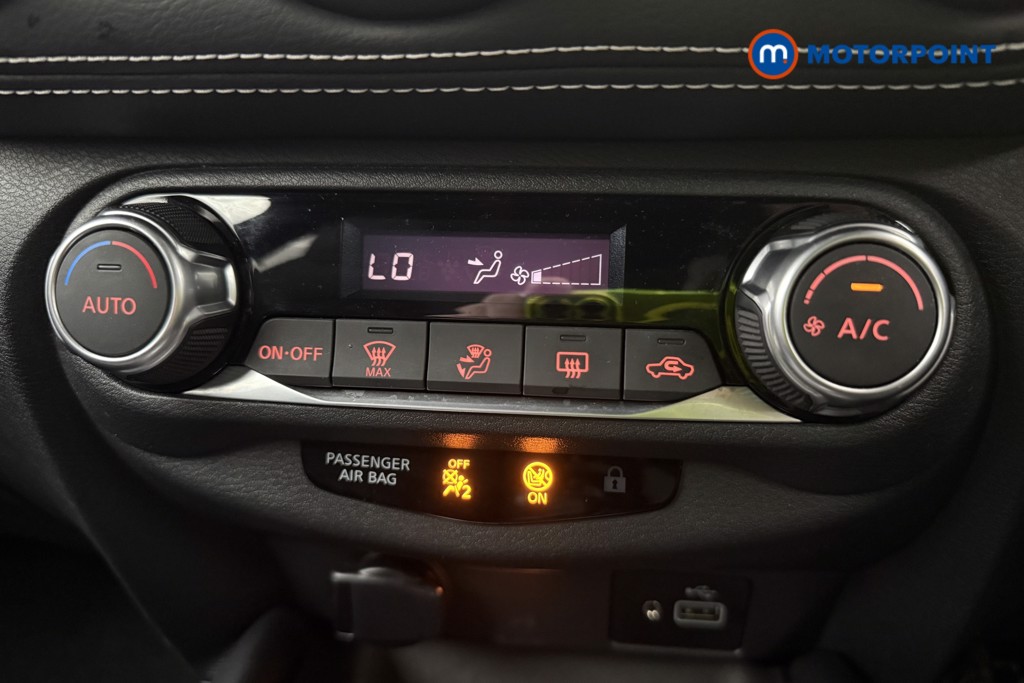 Nissan Juke N-Connecta Manual Petrol SUV - Stock Number (1566093) - 16th supplementary image