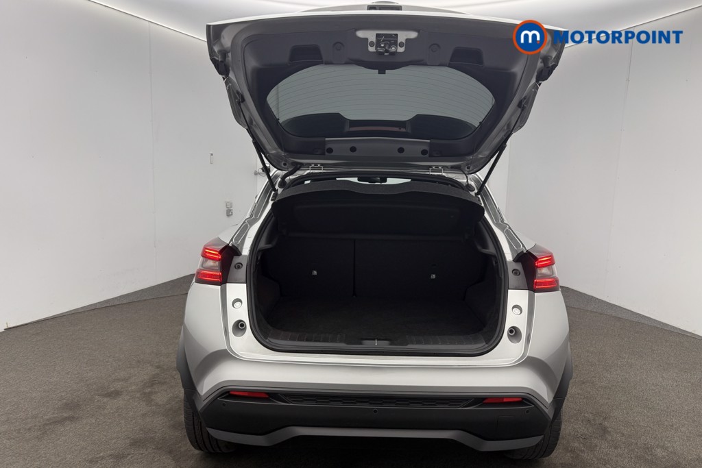 Nissan Juke N-Connecta Manual Petrol SUV - Stock Number (1566093) - 20th supplementary image