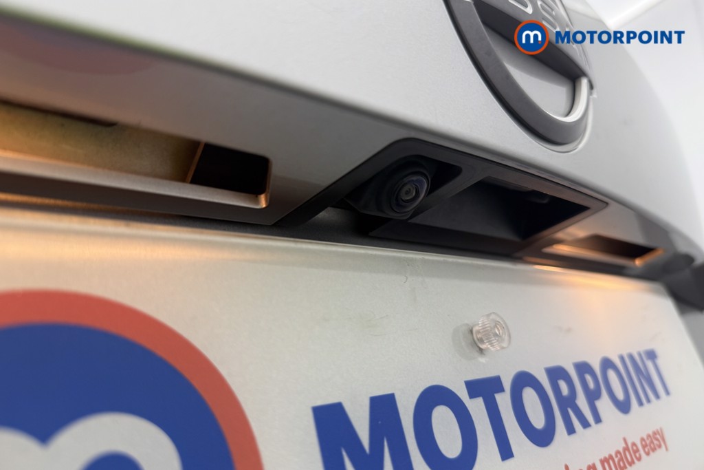 Nissan Juke N-Connecta Manual Petrol SUV - Stock Number (1566093) - 27th supplementary image