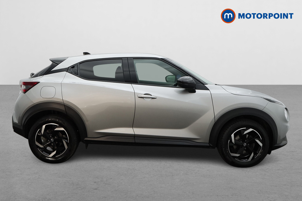 Nissan Juke N-Connecta Manual Petrol SUV - Stock Number (1566093) - Drivers side