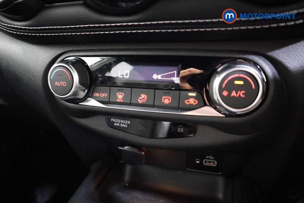 Nissan Juke N-Connecta Manual Petrol SUV - Stock Number (1566115) - 7th supplementary image