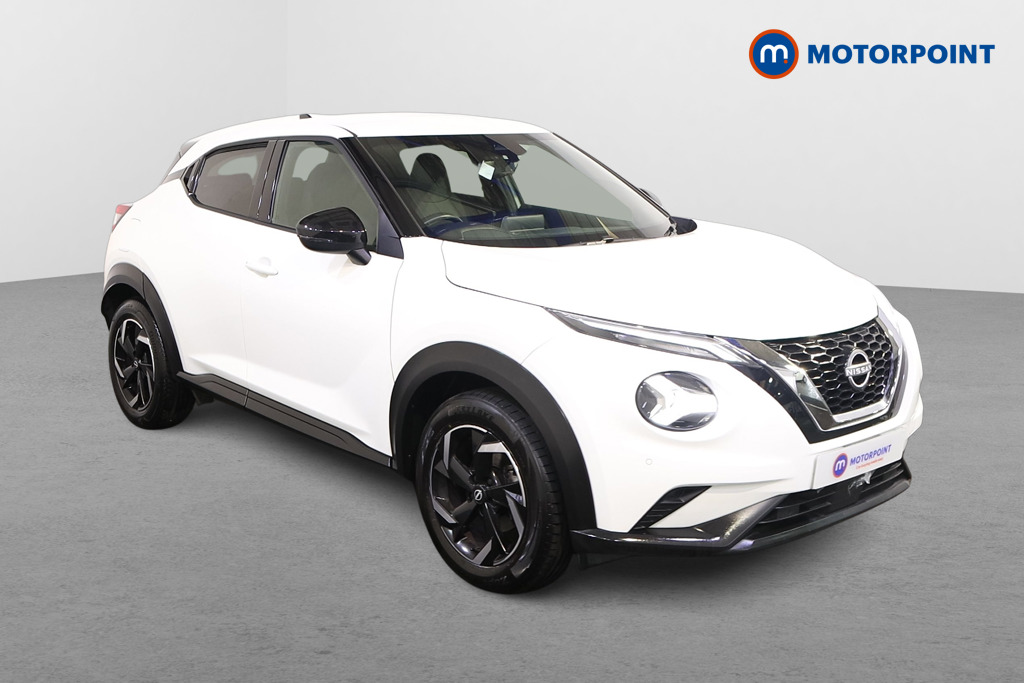Nissan Juke N-Connecta Manual Petrol SUV - Stock Number (1566115) - Drivers side front corner