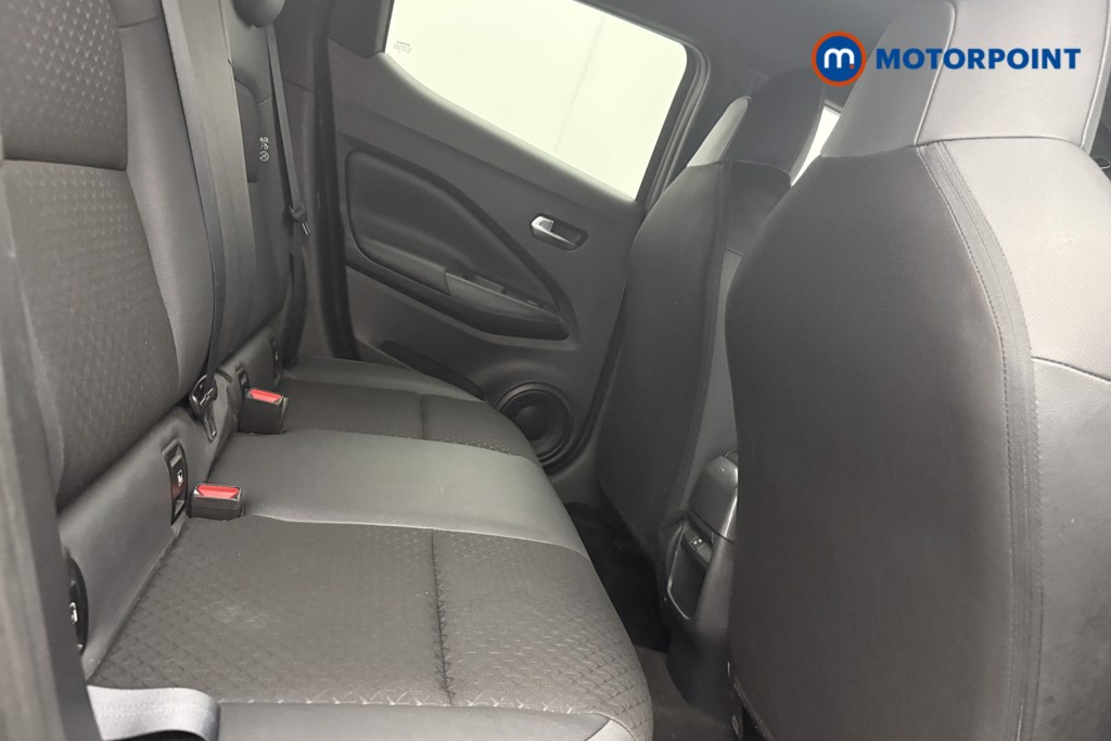Nissan Juke N-Connecta Manual Petrol SUV - Stock Number (1566117) - 9th supplementary image