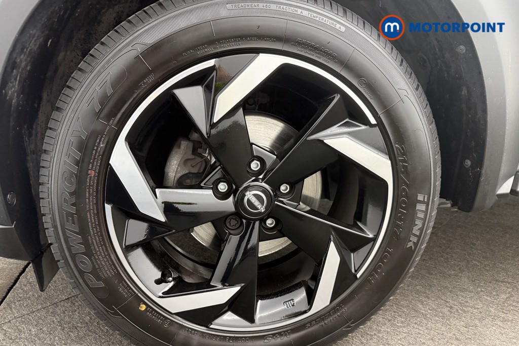 Nissan Juke N-Connecta Manual Petrol SUV - Stock Number (1566117) - 12th supplementary image