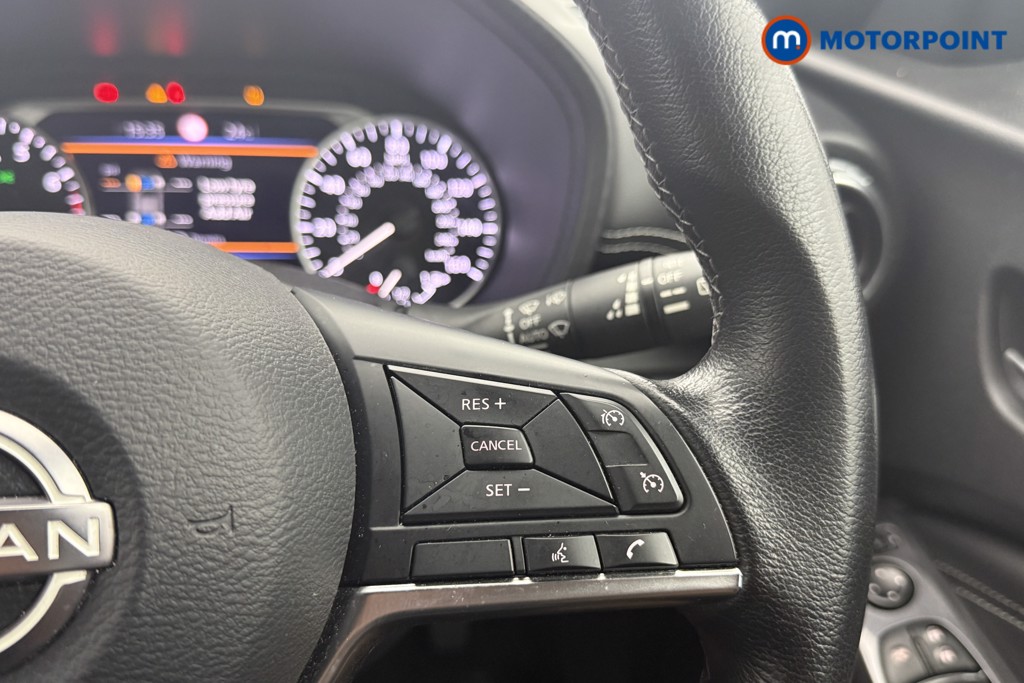 Nissan Juke N-Connecta Manual Petrol SUV - Stock Number (1566127) - 11th supplementary image