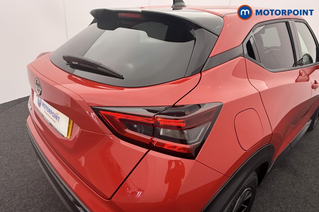 Nissan Juke N-Connecta Manual Petrol SUV - Stock Number (1566127) - 23rd supplementary image