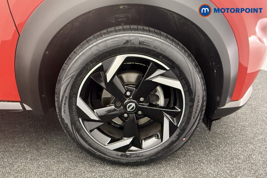 Nissan Juke N-Connecta Manual Petrol SUV - Stock Number (1566127) - 27th supplementary image