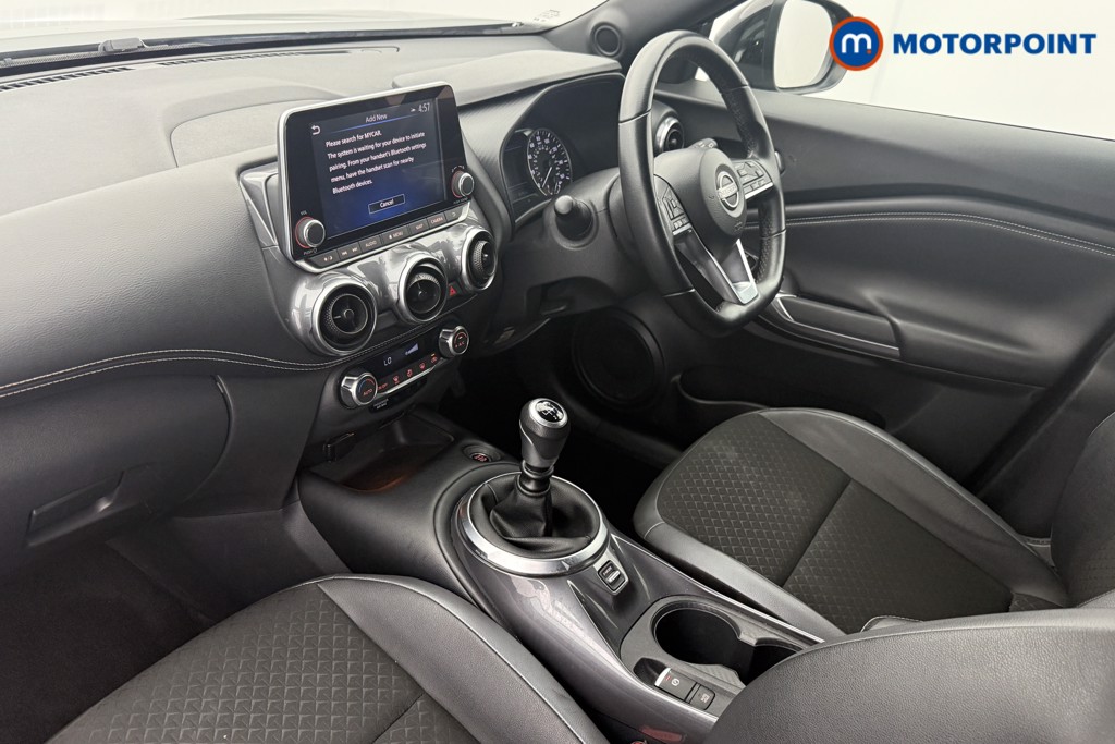 Nissan Juke N-Connecta Manual Petrol SUV - Stock Number (1566130) - 17th supplementary image
