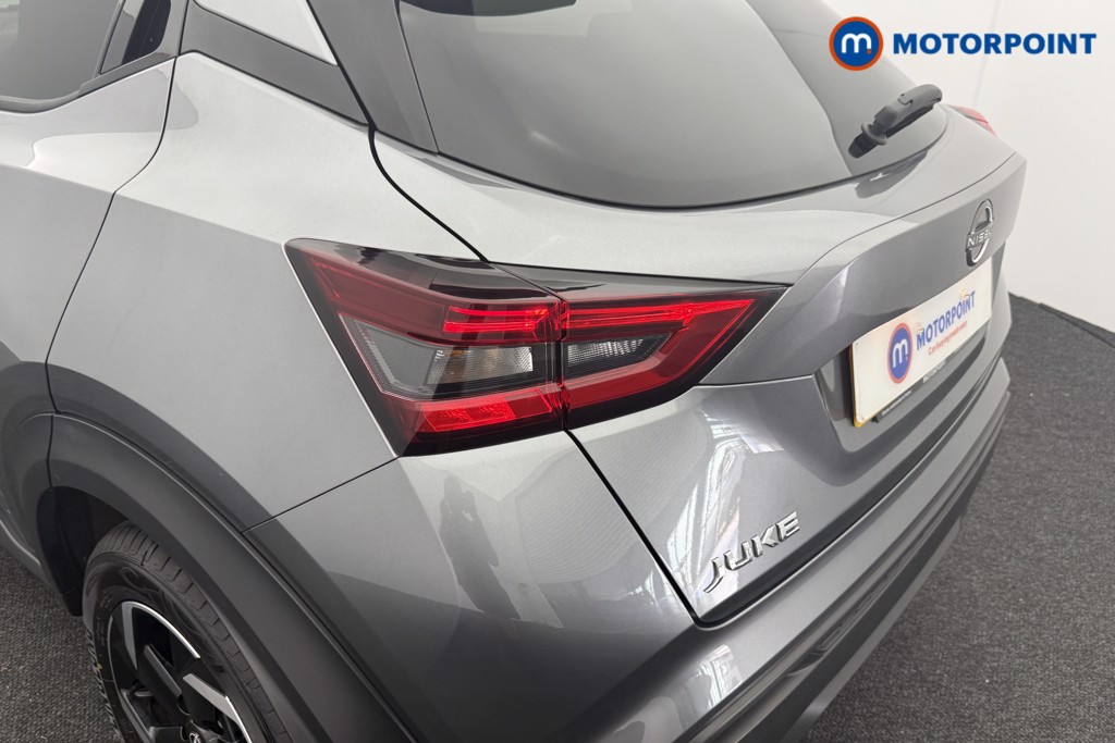 Nissan Juke N-Connecta Manual Petrol SUV - Stock Number (1566130) - 20th supplementary image