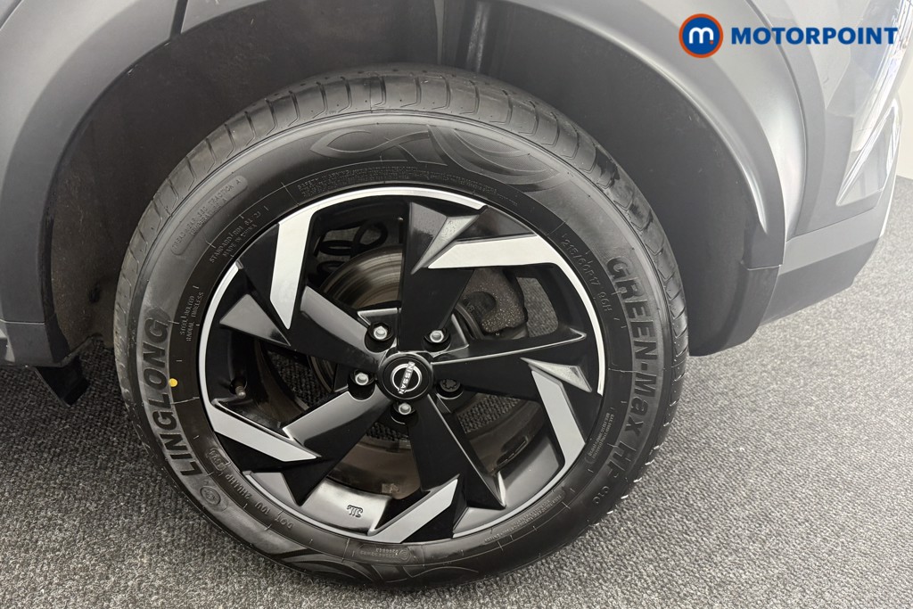 Nissan Juke N-Connecta Manual Petrol SUV - Stock Number (1566130) - 27th supplementary image