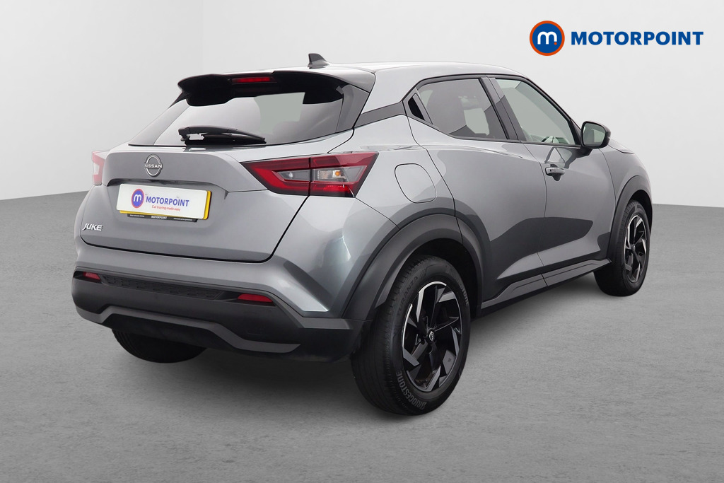 Nissan Juke N-Connecta Manual Petrol SUV - Stock Number (1566130) - Drivers side rear corner