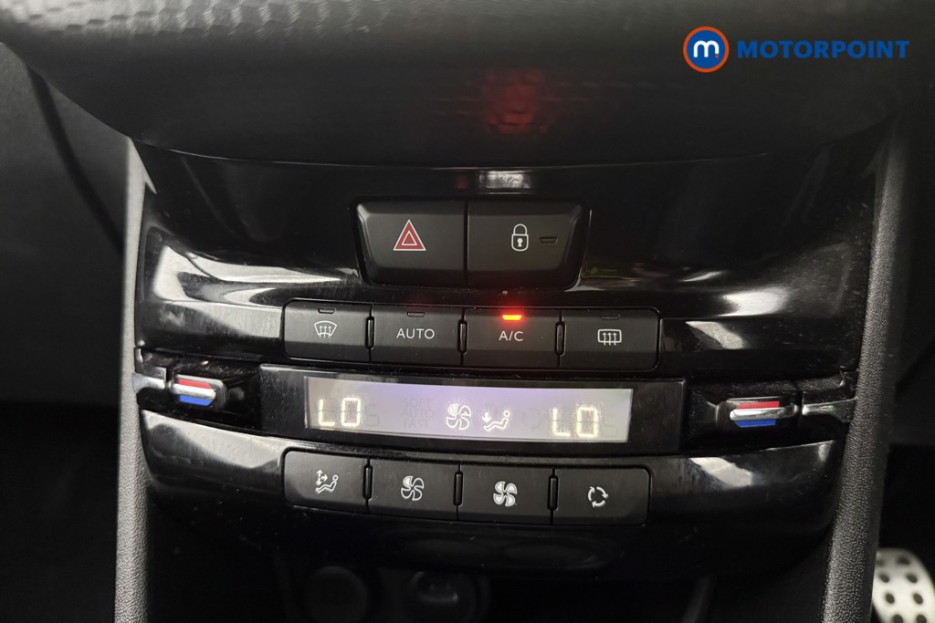 Peugeot 2008 Gt Line Manual Petrol SUV - Stock Number (1566373) - 15th supplementary image