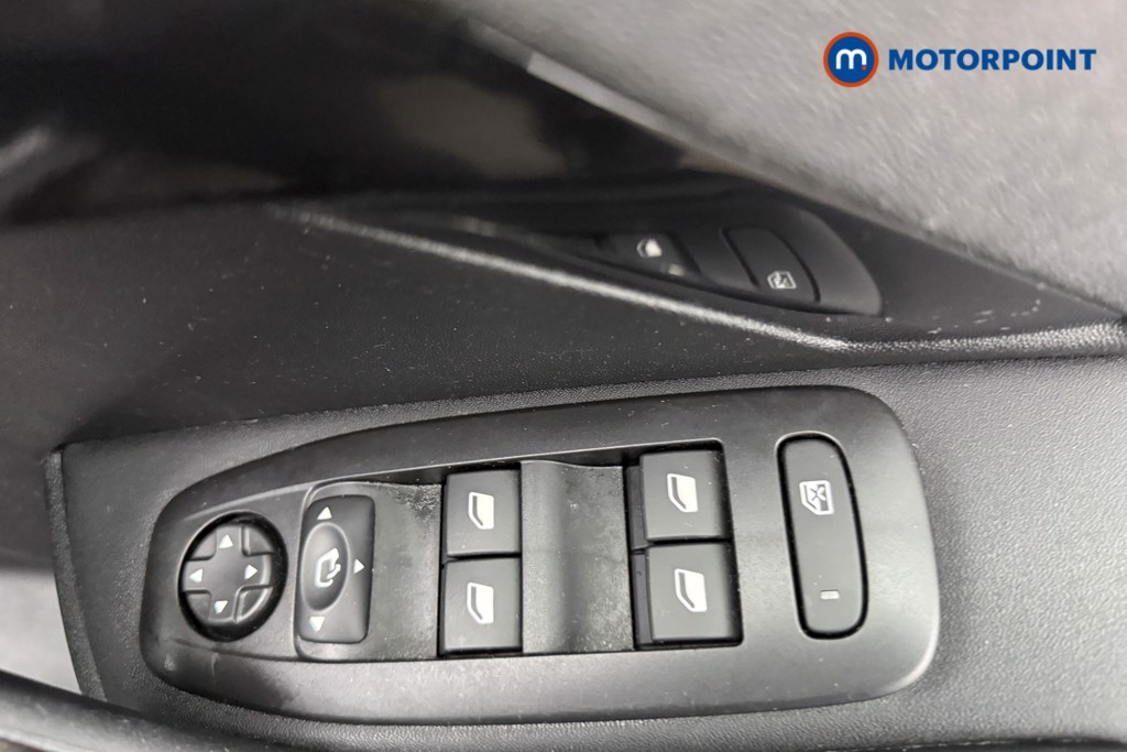 Peugeot 2008 Gt Line Manual Petrol SUV - Stock Number (1566373) - 18th supplementary image