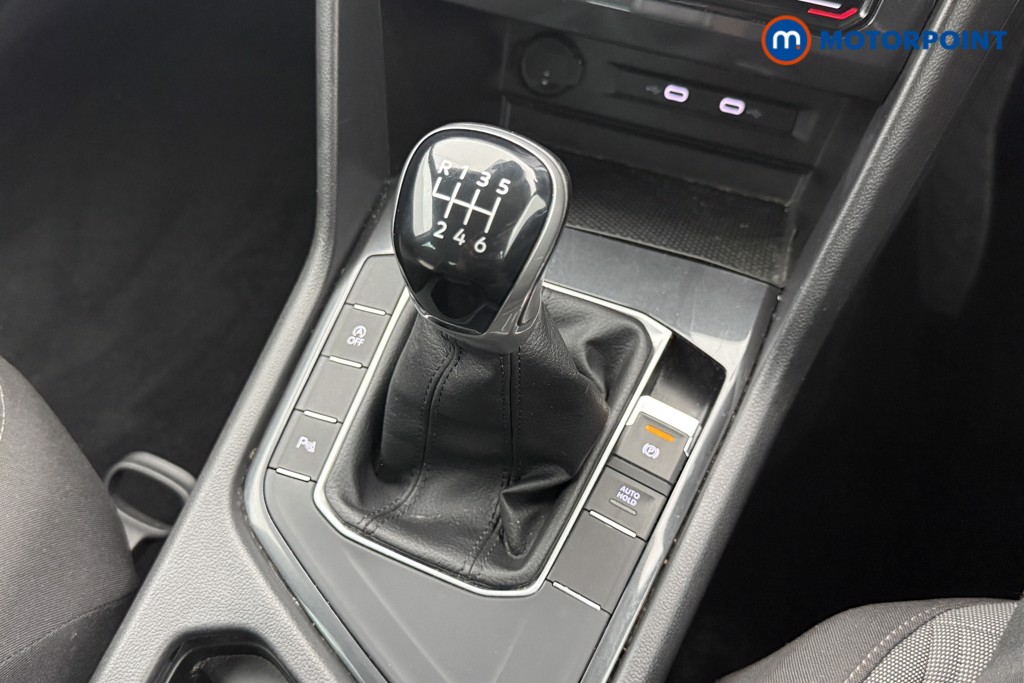 Volkswagen Tiguan Life Manual Petrol SUV - Stock Number (1566398) - 6th supplementary image