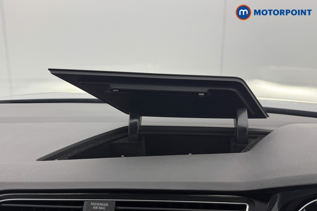Volkswagen Tiguan Life Manual Petrol SUV - Stock Number (1566398) - 11th supplementary image