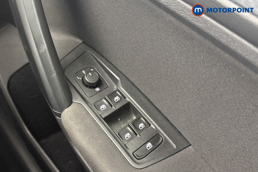 Volkswagen Tiguan Life Manual Petrol SUV - Stock Number (1566398) - 15th supplementary image