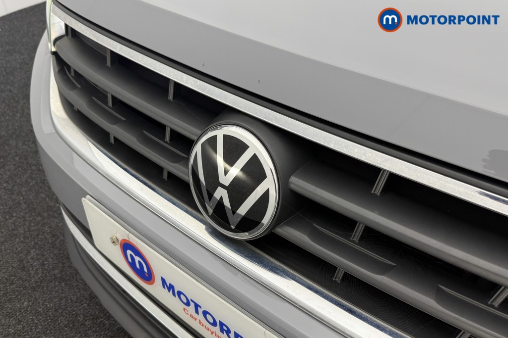 Volkswagen Tiguan Life Manual Petrol SUV - Stock Number (1566398) - 19th supplementary image