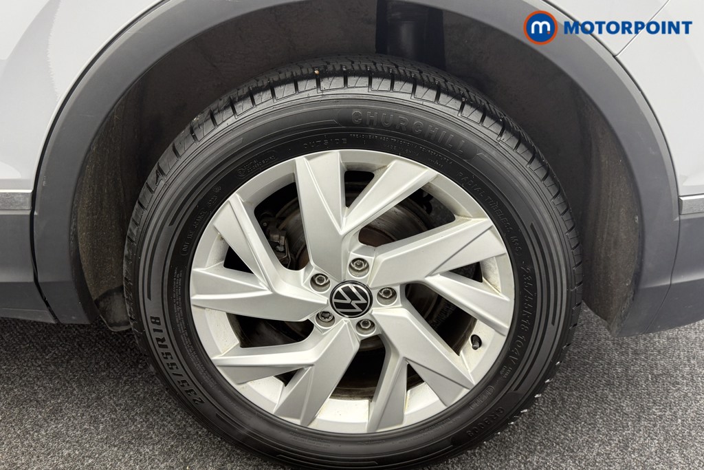 Volkswagen Tiguan Life Manual Petrol SUV - Stock Number (1566398) - 31st supplementary image