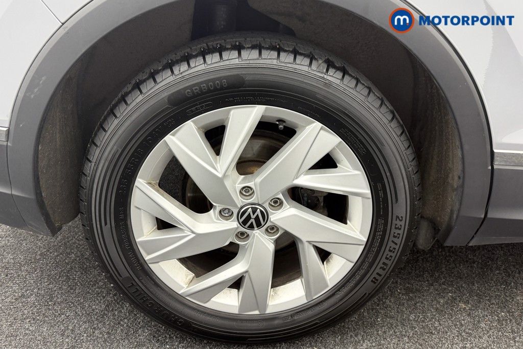 Volkswagen Tiguan Life Manual Petrol SUV - Stock Number (1566398) - 32nd supplementary image