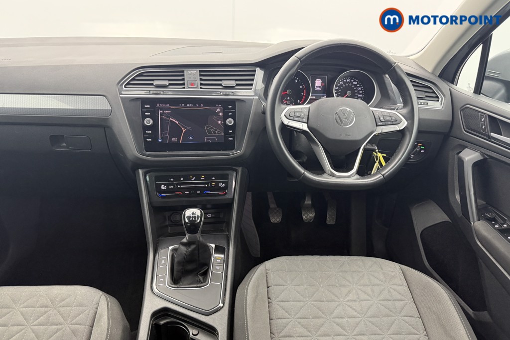 Volkswagen Tiguan Life Manual Petrol SUV - Stock Number (1566398) - 1st supplementary image