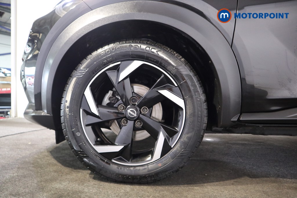 Nissan Juke N-Connecta Manual Petrol SUV - Stock Number (1566959) - 15th supplementary image