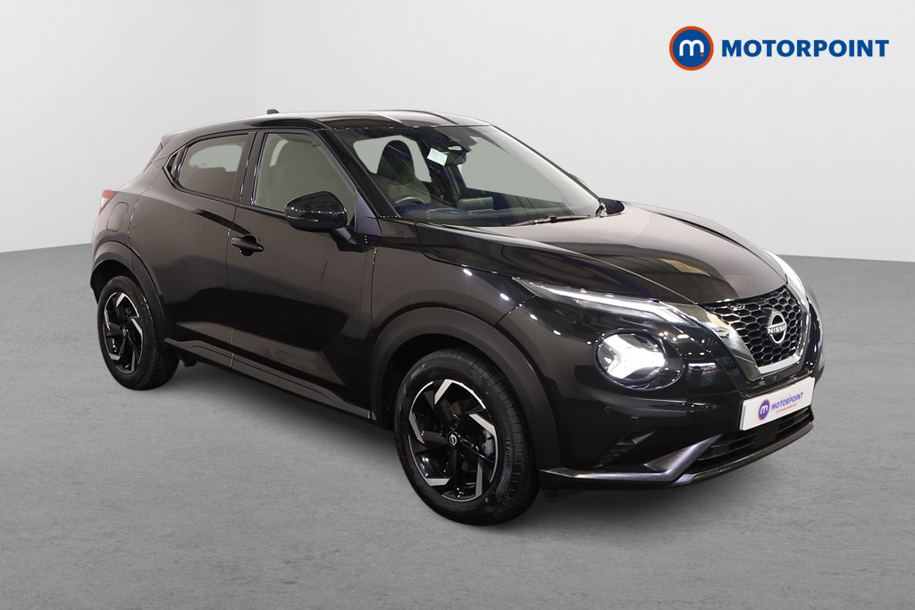 Nissan Juke N-Connecta Manual Petrol SUV - Stock Number (1566959) - Drivers side front corner