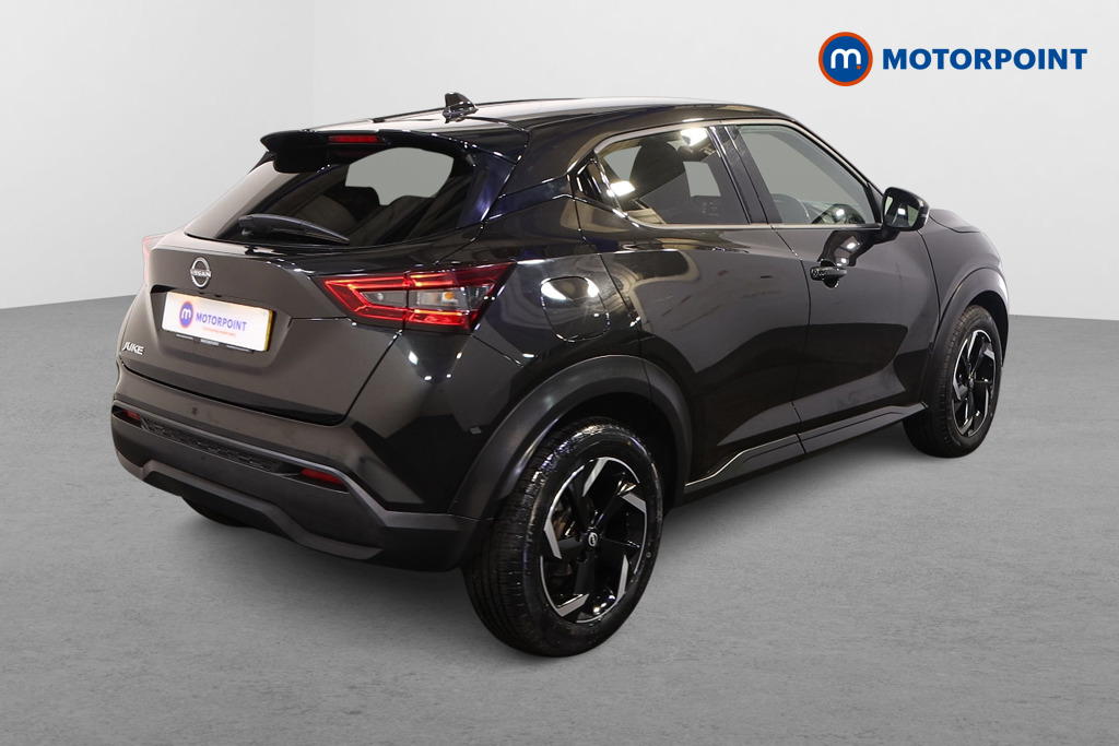 Nissan Juke N-Connecta Manual Petrol SUV - Stock Number (1566959) - Drivers side rear corner