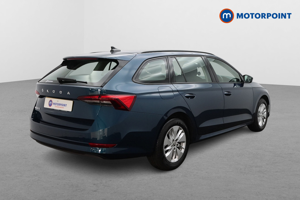 Skoda Octavia SE Manual Petrol Estate - Stock Number (1566987) - Drivers side rear corner