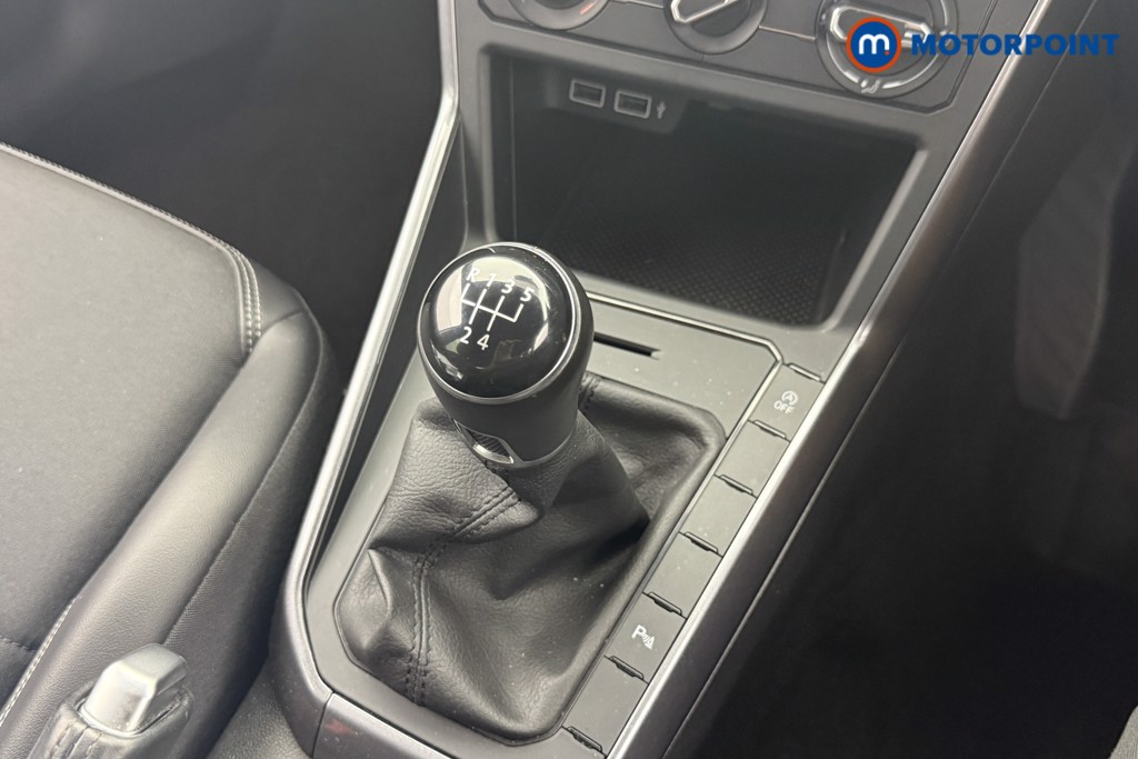 Volkswagen Polo Match Manual Petrol Hatchback - Stock Number (1567268) - 5th supplementary image