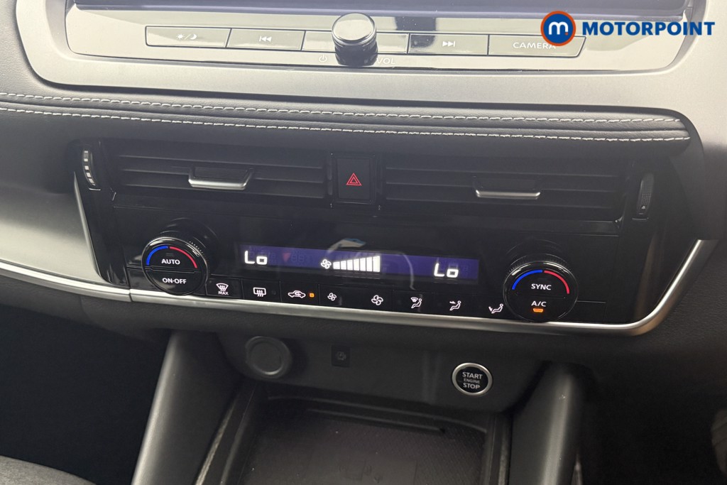 Nissan Qashqai N-Connecta Automatic Petrol SUV - Stock Number (1567425) - 4th supplementary image