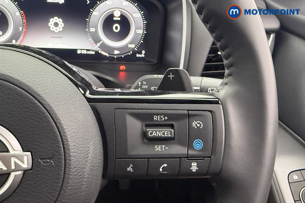 Nissan Qashqai N-Connecta Automatic Petrol SUV - Stock Number (1567425) - 12th supplementary image
