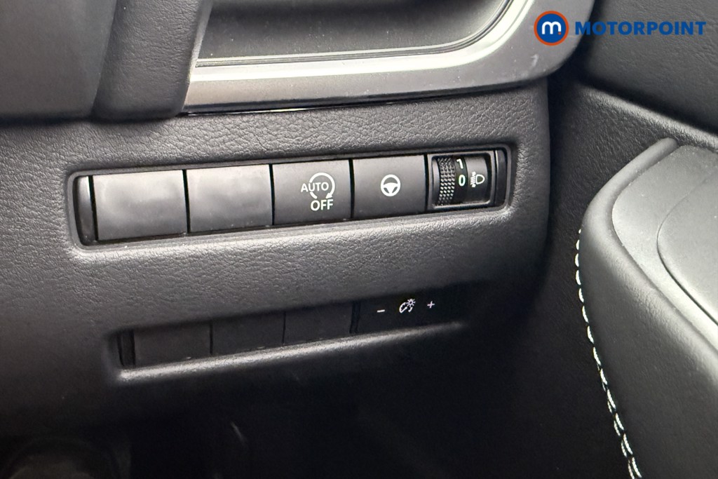 Nissan Qashqai N-Connecta Automatic Petrol SUV - Stock Number (1567425) - 13th supplementary image