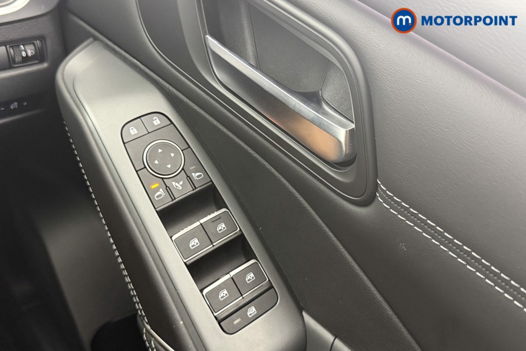 Nissan Qashqai N-Connecta Automatic Petrol SUV - Stock Number (1567425) - 14th supplementary image