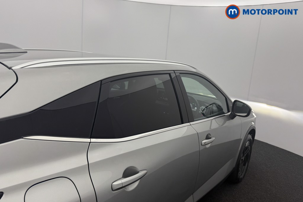 Nissan Qashqai N-Connecta Automatic Petrol SUV - Stock Number (1567425) - 27th supplementary image