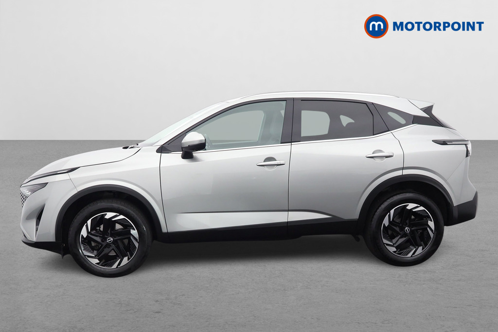 Nissan Qashqai N-Connecta Automatic Petrol SUV - Stock Number (1567425) - Passenger side
